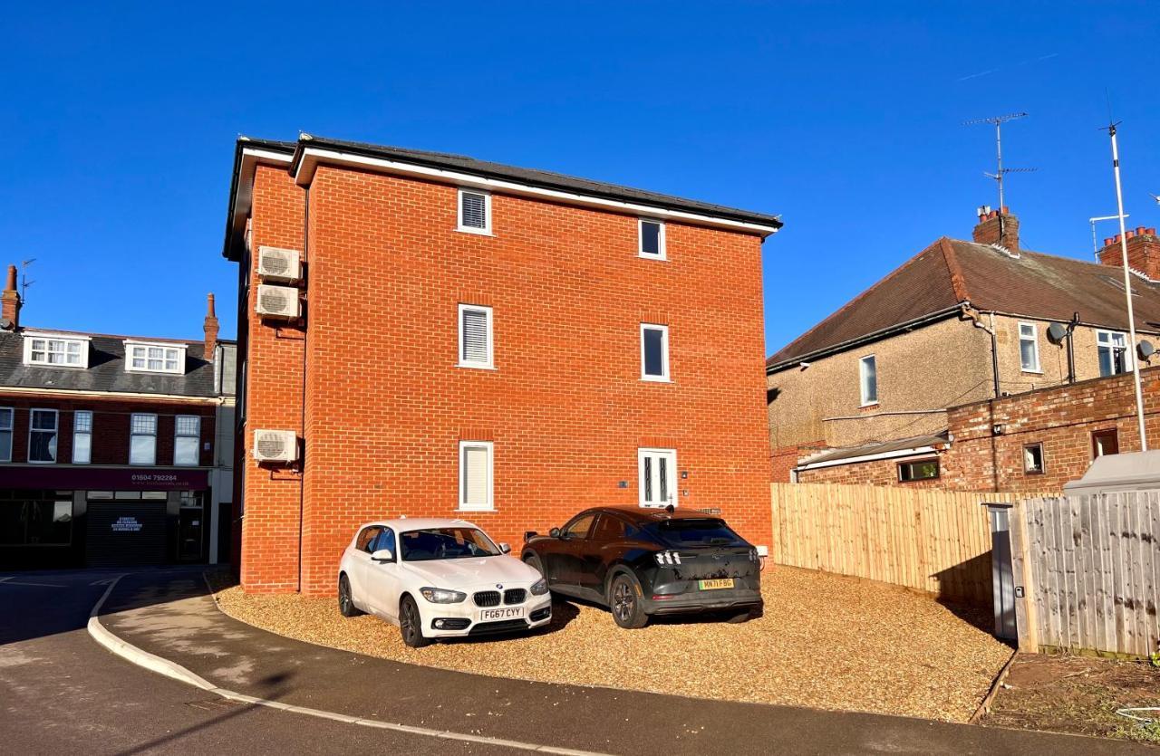 דירות Superb Modern Flat In Northampton, Parking &Ev מראה חיצוני תמונה