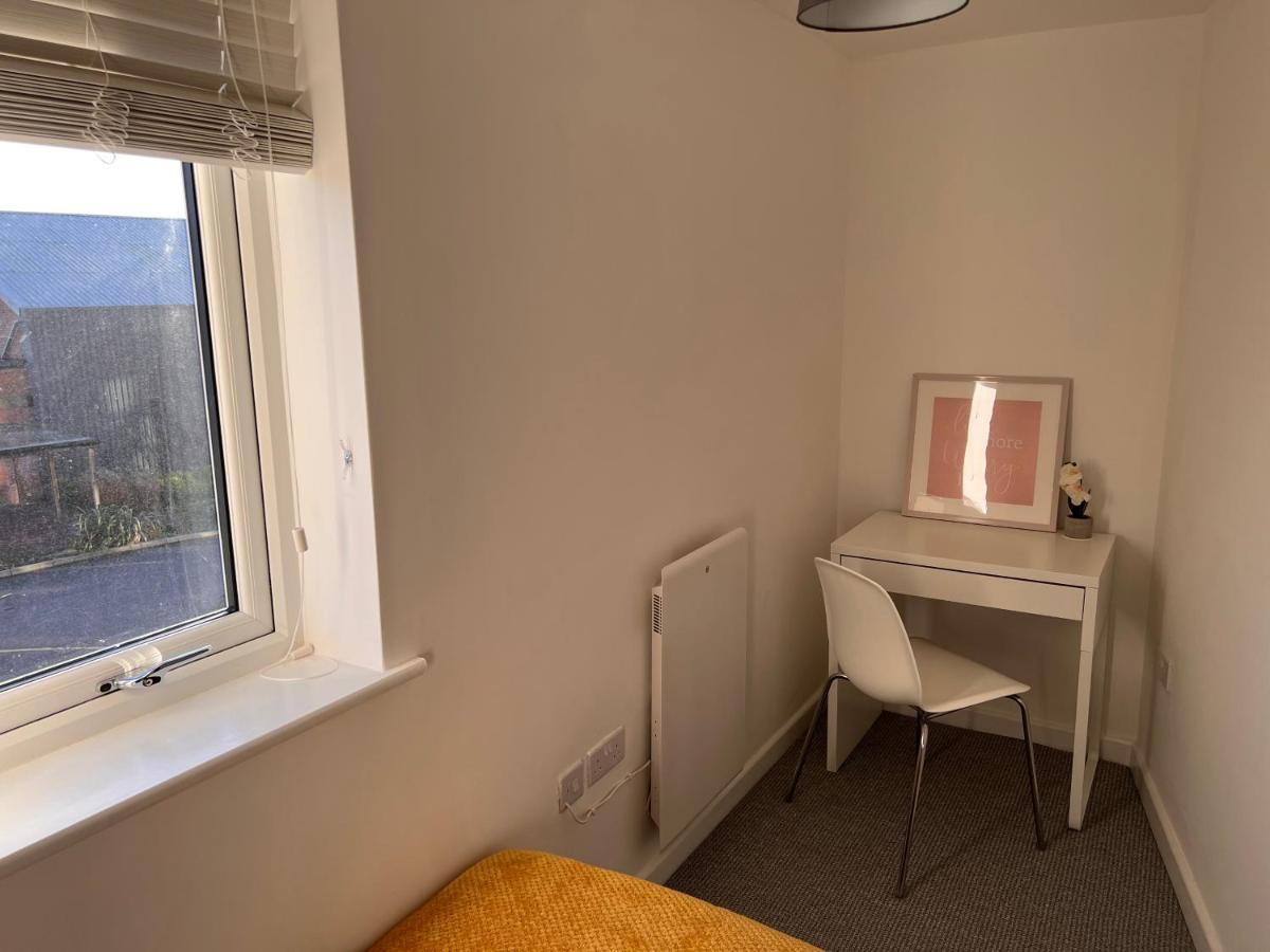 דירות Superb Modern Flat In Northampton, Parking &Ev מראה חיצוני תמונה
