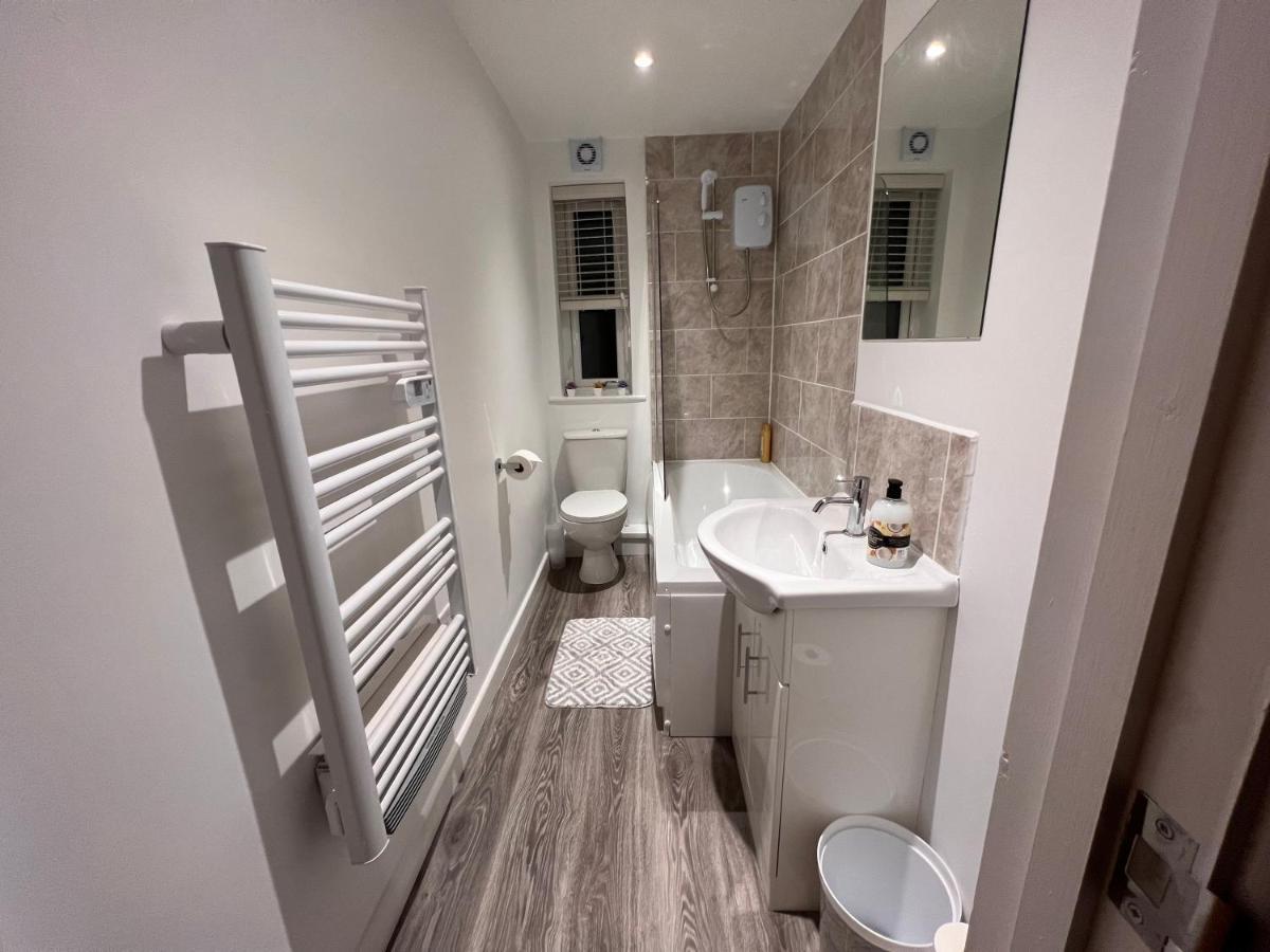דירות Superb Modern Flat In Northampton, Parking &Ev מראה חיצוני תמונה