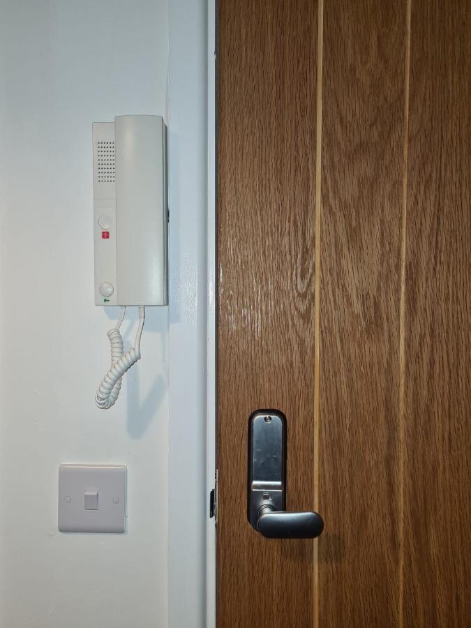 דירות Superb Modern Flat In Northampton, Parking &Ev מראה חיצוני תמונה